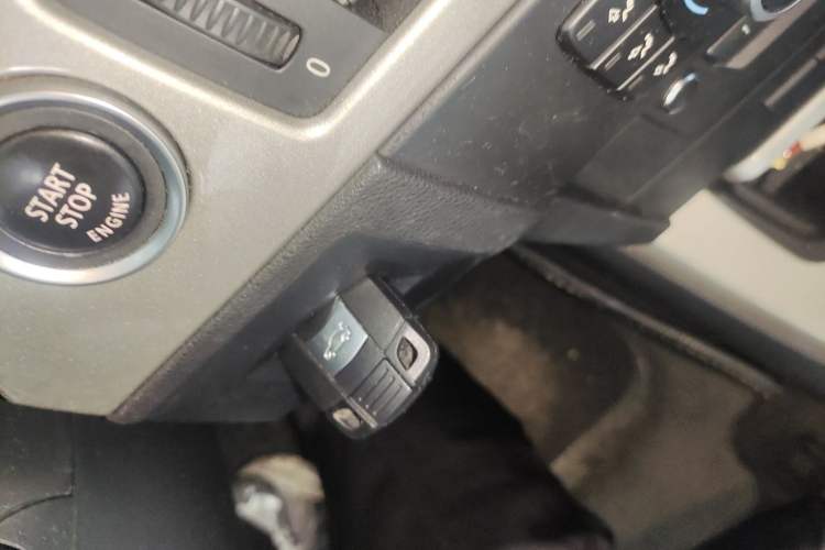 Used BMW 3 Series 2010 320i Luxury Edition
