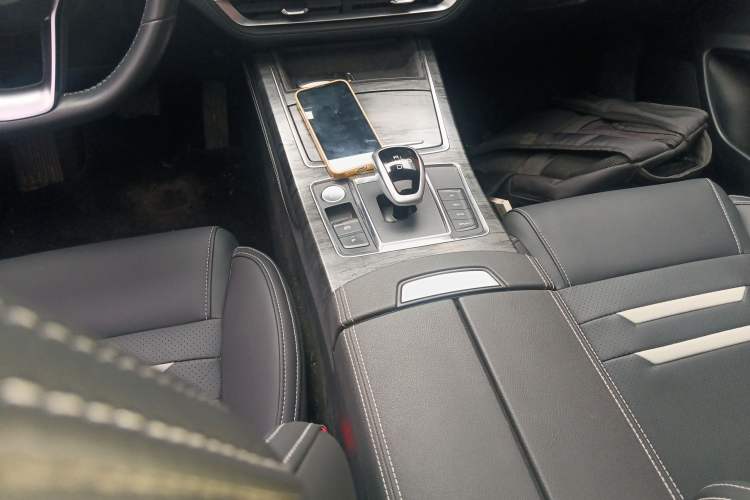 Used BYD Qin Pro New Energy 2018 DM 1.5TI Automatic Smart Connect Enjoyment Model Gear Lever