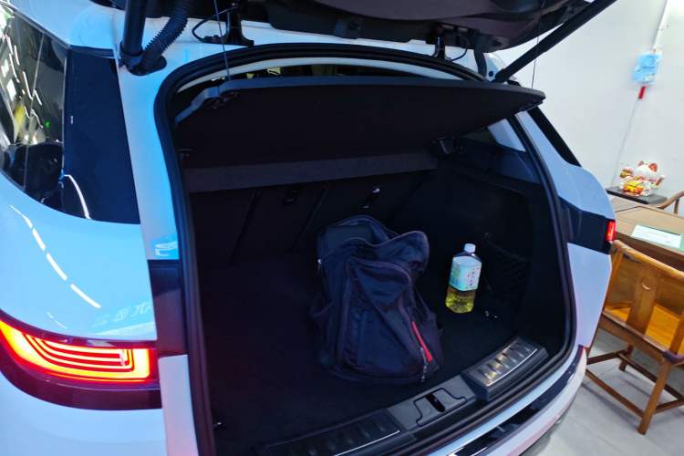 Used Land Rover Range Evoque 2023 Aurora L 249 PS Luxury Edition Trunk