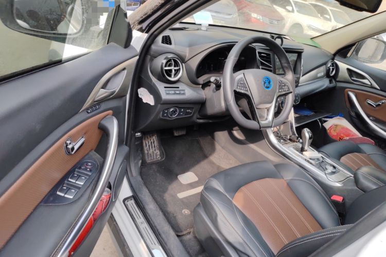 Used BYD Song New Energy 2018 Song EV400 Smart Connectivity Enjoyment Model