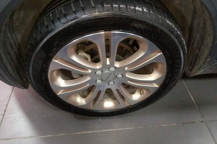 Used Lynk & Co 01 2017 2.0T Two-Wheel Drive Pro Edition Left Front Wheel Hub