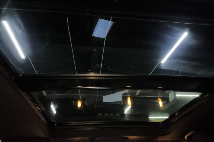 Used Cadillac XT5 2022 2.0T Two-Wheel Drive Luxury Version
