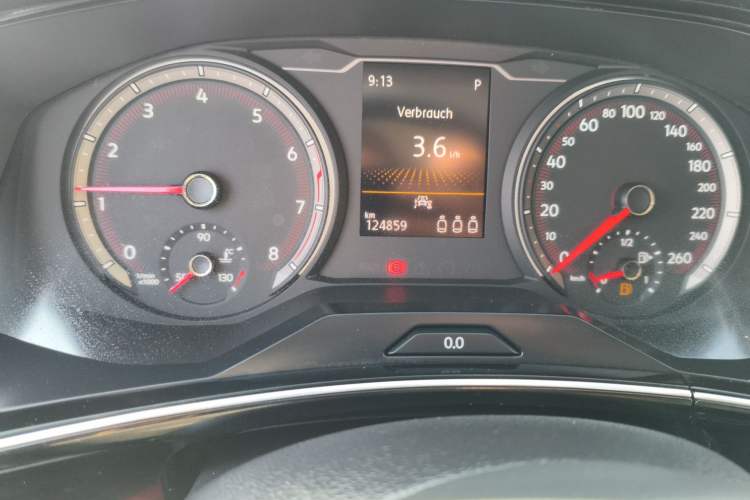 Used Volkswagen Tayron 2019 330TSI Four-Wheel Drive Luxury Version China VI Standard Odometer Close Up