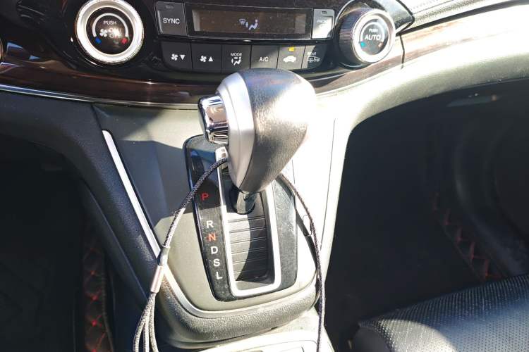 Used Honda CR-V 2015 2.4L Four-Wheel Drive Prestige Edition
