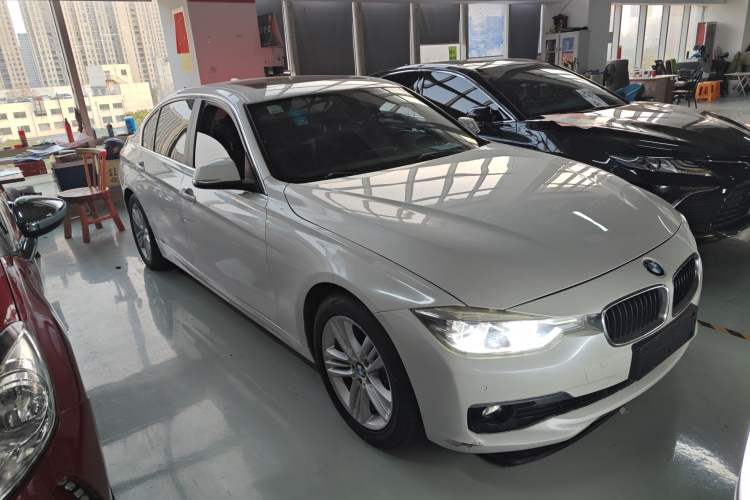 Used BMW 3 Series 2016 320Li Ambition Model
