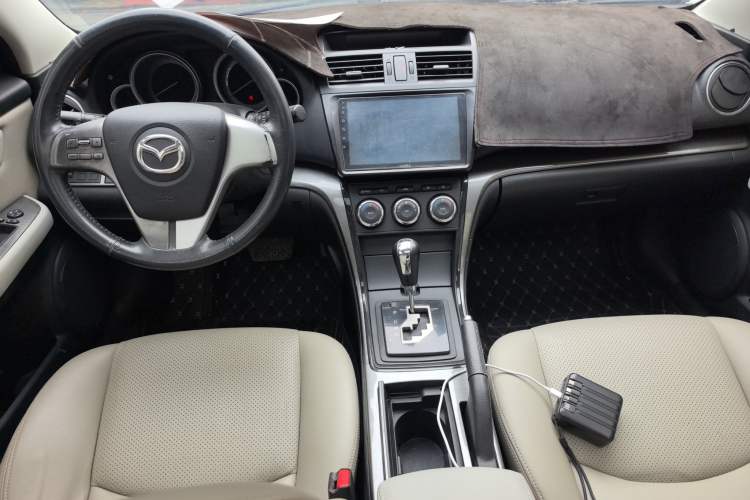 Used Mazda 6 2012 2.0L Automatic Elite Edition Center Console