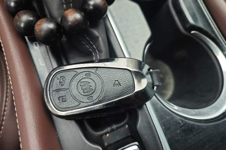 Used Buick Envision 2018 28T Four-Wheel Drive Luxury Model
