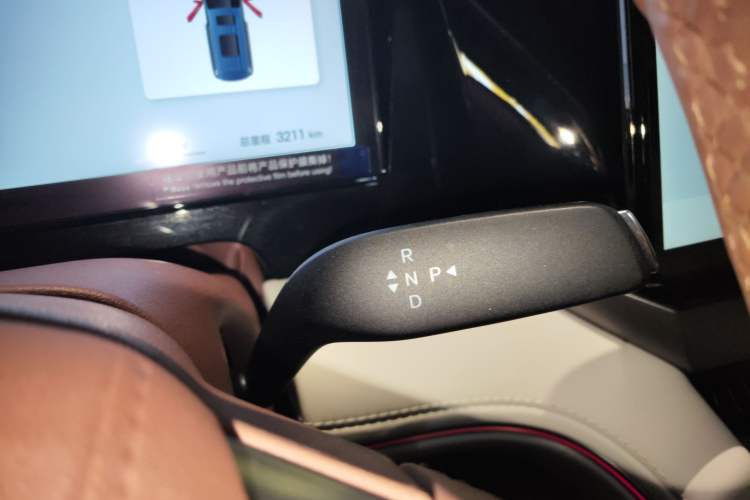 Used BYD Xia 2025 DM-i 1.5T 180km Beyond Edition
