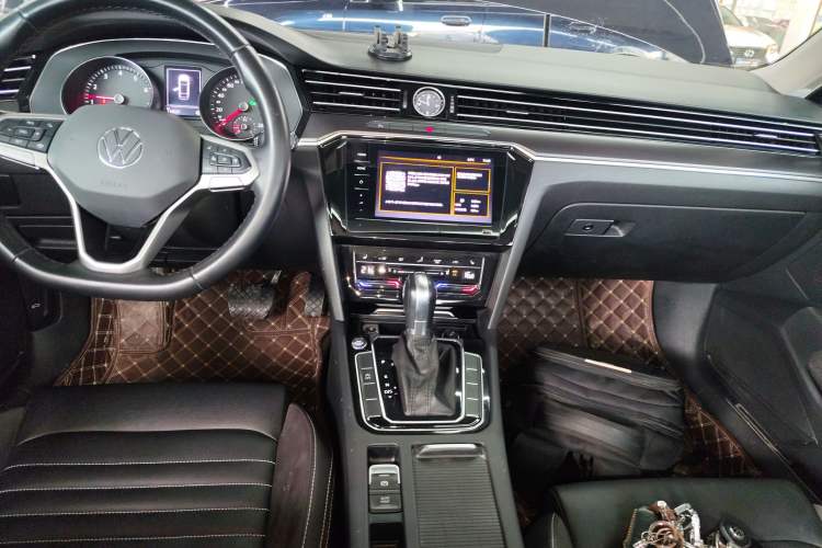 Used Volkswagen Magotan 2020 330TSI DSG Leading Model
