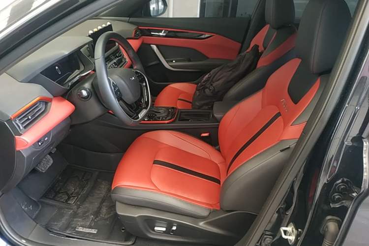 Used Dongfeng Aeolus Yixuan 2021 230T Automatic Dream-Chasing Rider Edition
