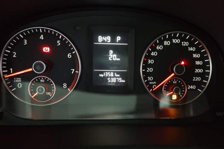 Used Volkswagen Touran 2015 1.4T DSG Comfort Edition 5 Seats Instrument Cluster