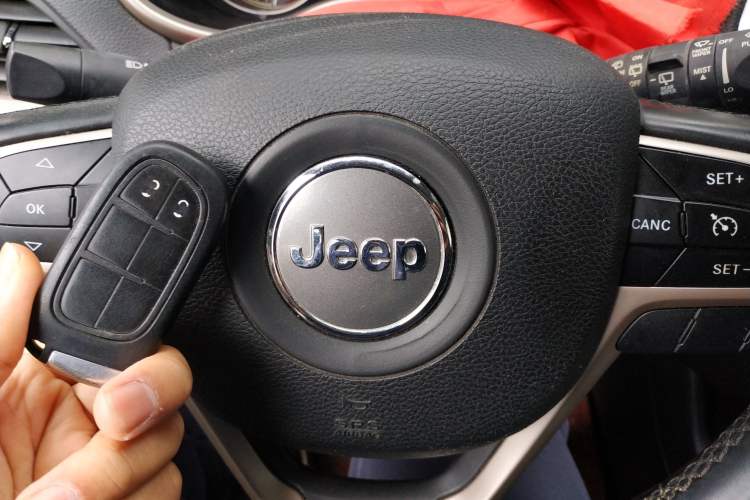 Used Jeep Cherokee 2017 2.4L Leading Edition