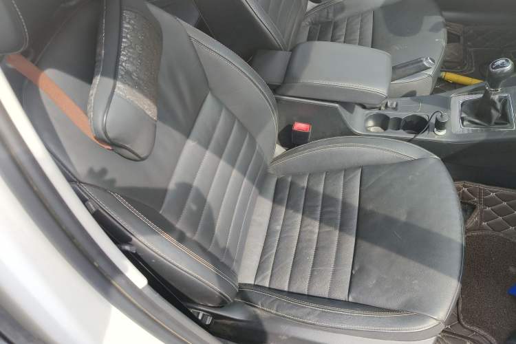 Used Skoda Octavia 2017 1.6L Manual Smart Drive Edition Right Front Seat