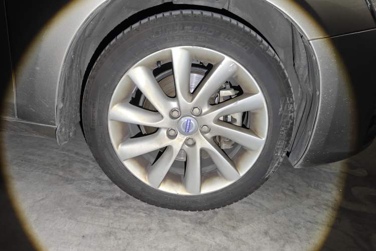Used Volvo S60 2015 S60L 2.0T Zhiyuan Edition
