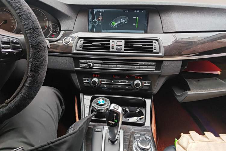 Used BMW 5 Series 2012 523Li Leading Model Audio And AC Panel