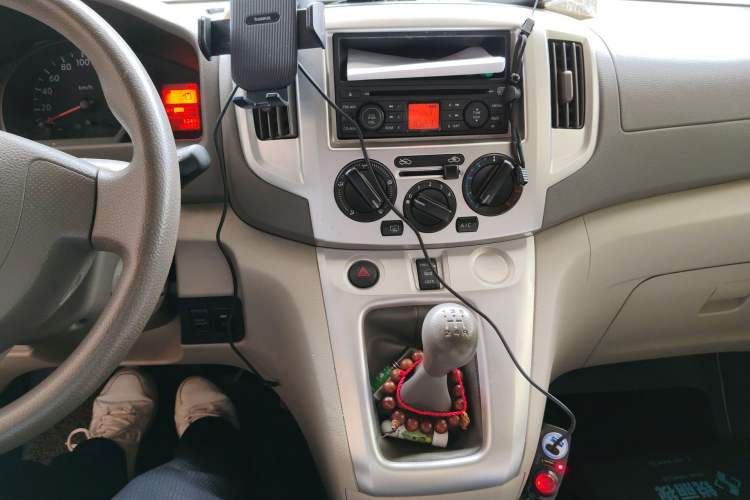 Used Nissan NV200 2014 1.6L Manual Luxury Model China IV Standard Audio And AC Panel