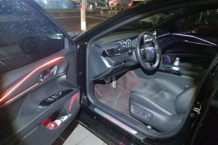 Used Toyota Camry 2024 Dual-Motor 2.0 HXS Sport Plus Edition Driver Seat