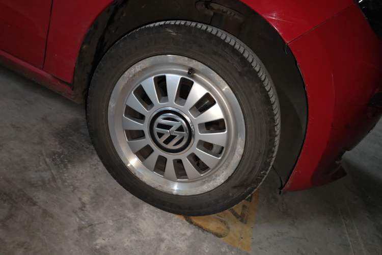 Used Volkswagen up! 2015 1.0L move up! Exterior 7