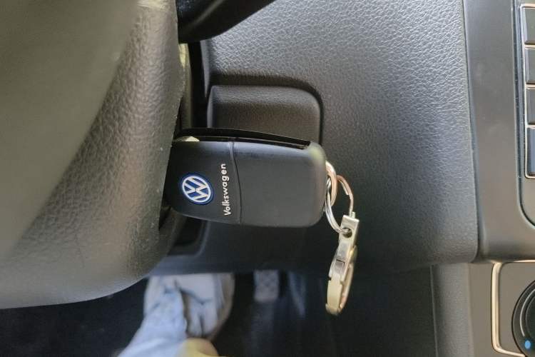 Used Volkswagen Polo 2014 1.6L Automatic Comfort Edition Vehicle Key