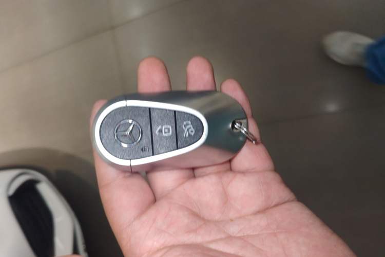 Used Mercedes-Benz C-Class 2024 Restyled C-Class 260 L Sport Edition Vehicle Key