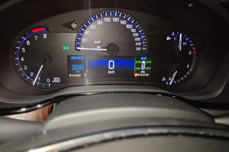 Used Cadillac CTS 2014 28T Luxury Model Odometer Close Up