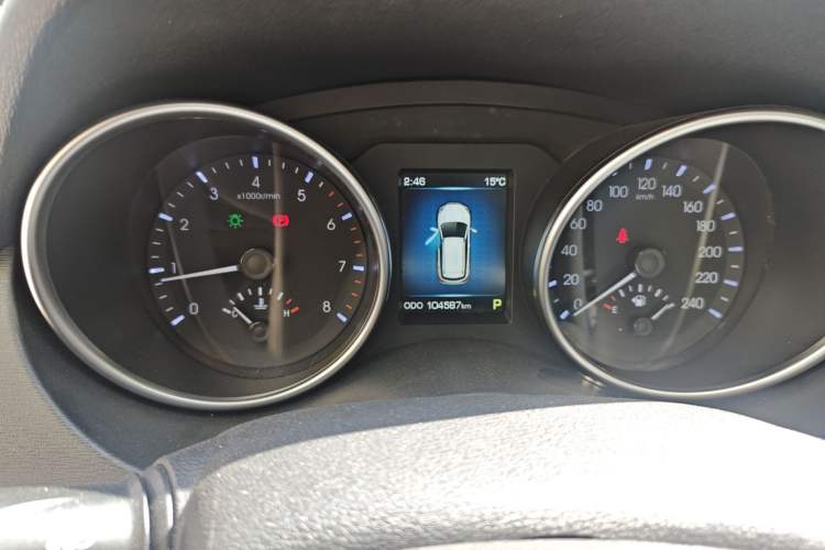 Used Haval H6 Coupe 2015 Blue Label 2.0T Automatic Two-Wheel Drive Elite Model Instrument Cluster