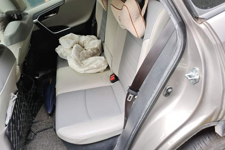 Used Toyota RAV4 2020 Dual-Engine 2.5L E-CVT 4x4 Elite PLUS Edition