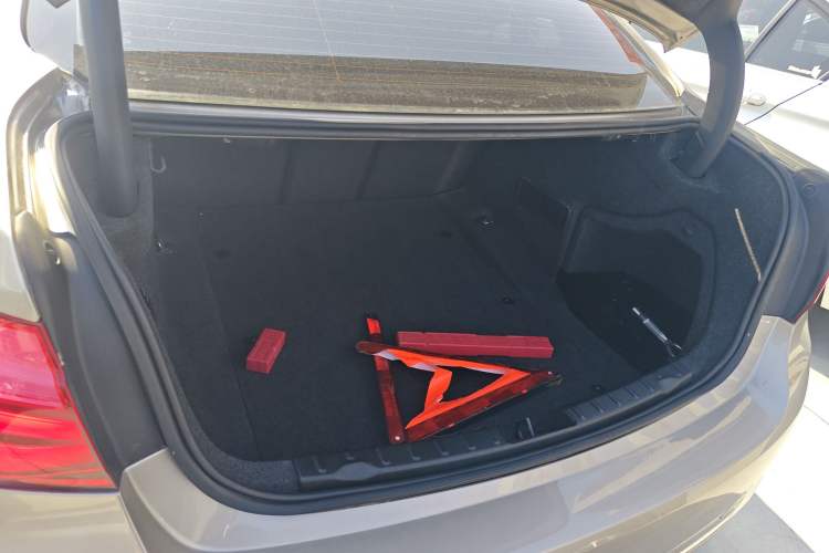 Used BMW 3 Series 2016 320Li Fashion Model
