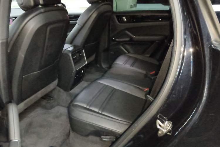 Used Porsche Cayenne E-Hybrid 2020 Cayenne E-Hybrid 2.0T
