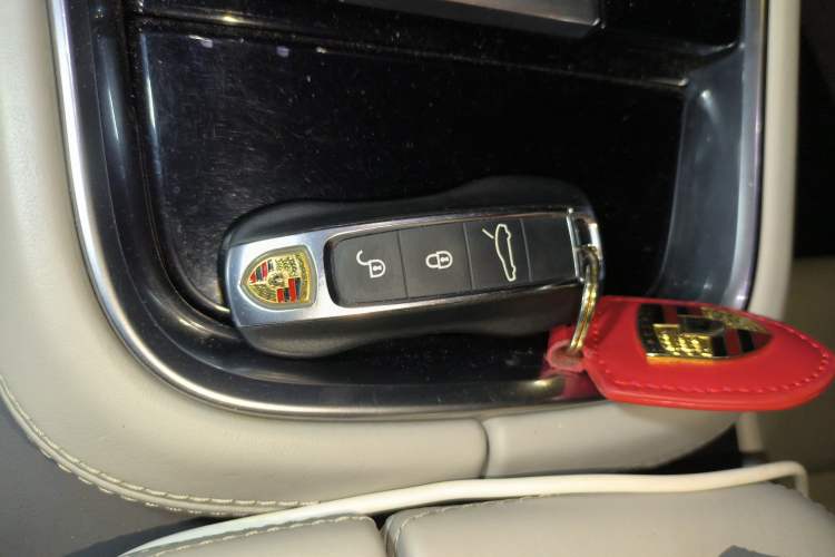 Used Porsche Panamera 2017 Panamera 4 E-Hybrid Sport Turismo 2.9T Vehicle Key