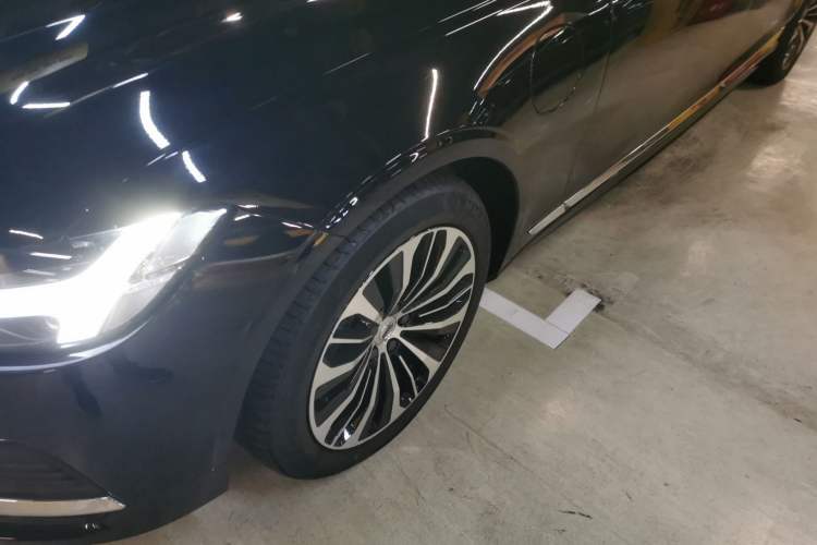 Used Volvo S90 New Energy 2024 Plug-in Hybrid Four-Wheel Drive Long-Range Zhiyi Luxury Edition
