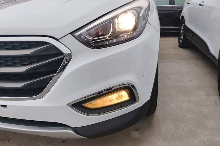 Used Hyundai ix35 2015 2.0L Automatic 2WD Smart Version China V Standard
