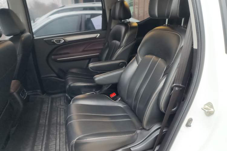 Used GAC Trumpchi M6 2023 PRO 270T DCT Luxury Edition
