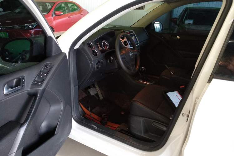 Used Volkswagen Tiguan 2015 1.8TSI Automatic Two-Wheel Drive Trend Edition