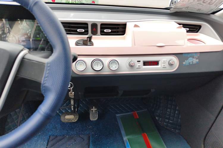 Used Wuling Hongguang MINIEV 2022 Macaron Premium Model – Lithium Iron Phosphate
