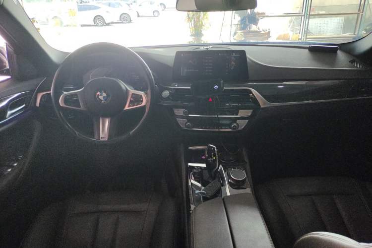 Used BMW 5 Series 2020 525Li M Sport Package