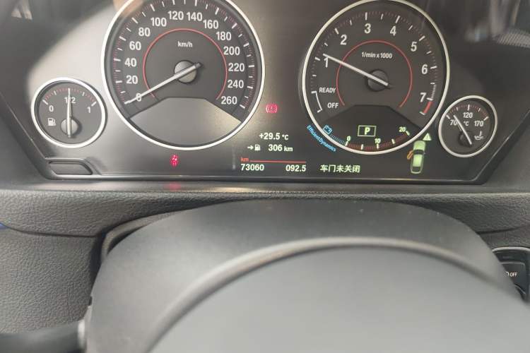 Used BMW 3 Series GT 2018 320i M Sport Edition Odometer Close Up