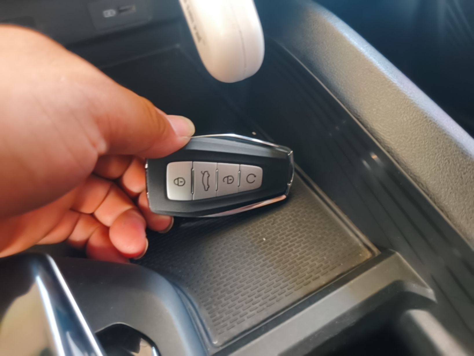 Geely Auto Binray 2022 Binrui COOL 1.5T DCT Electric Edition — снимка 17