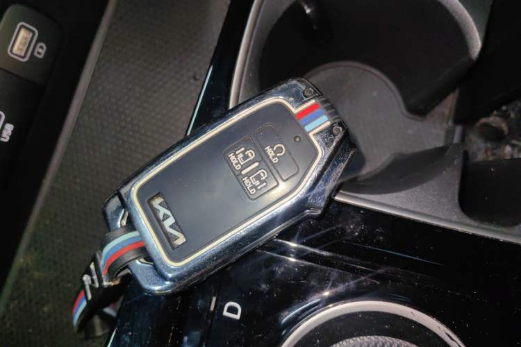 Used Kia Carnival 2021 2.0T Luxury Tech Edition
