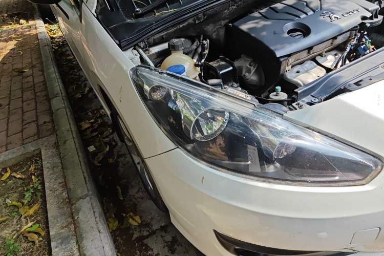 Used Peugeot 308 2014 Enjoy Edition Classic 1.6L Manual YouShang Model Right Front Headlight