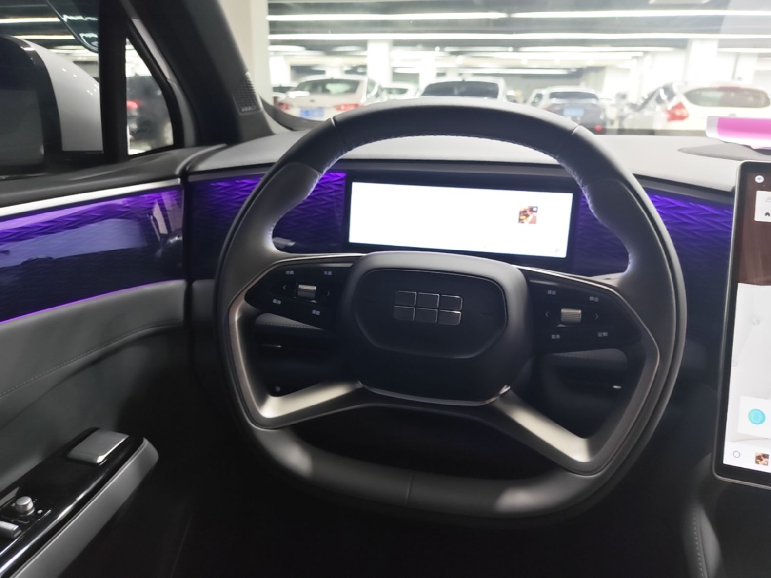 Geely Galaxy L7 2025 EM-i 115km Exploration+ Edition — снимка 13