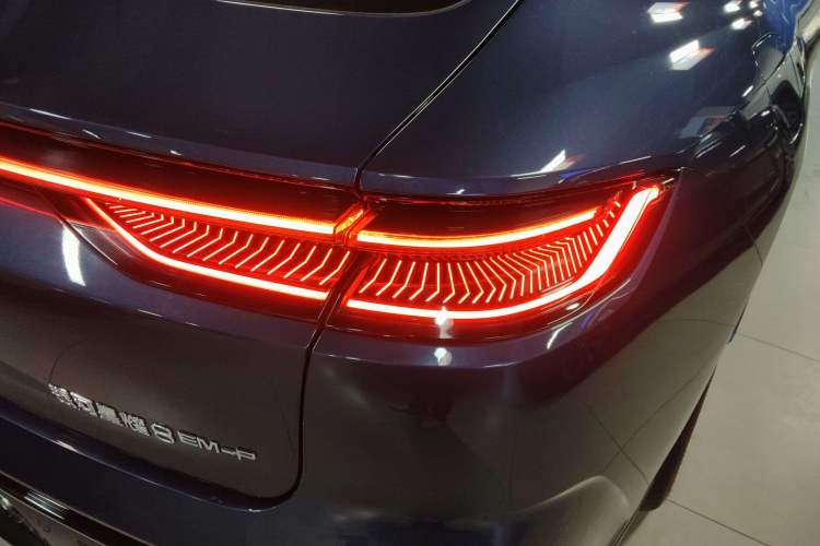 Used Geely Galaxy 8 2025 130km EM-P Starship Edition