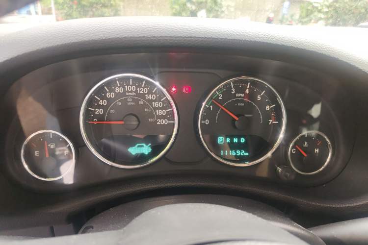 Used Jeep Wrangler 2014 3.0L Sahara Four-Door Edition Instrument Cluster