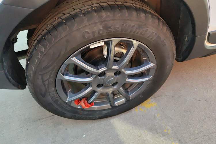 Used Geely Auto Vision X3 2021 PRO 1.5L CVT Deluxe Model Right Rear Wheel Hub