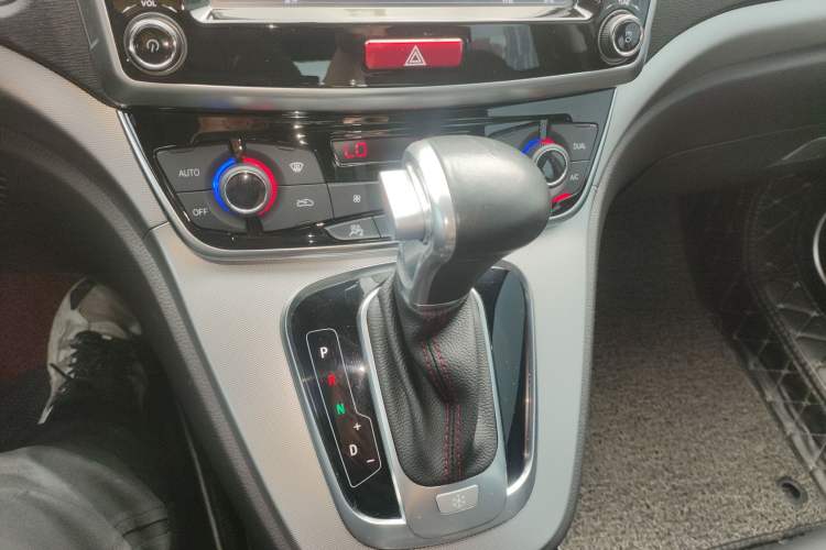 Used Haval H6 2017 Red-Label Sport Edition 1.5T Automatic Two-Wheel Drive Luxury Model
