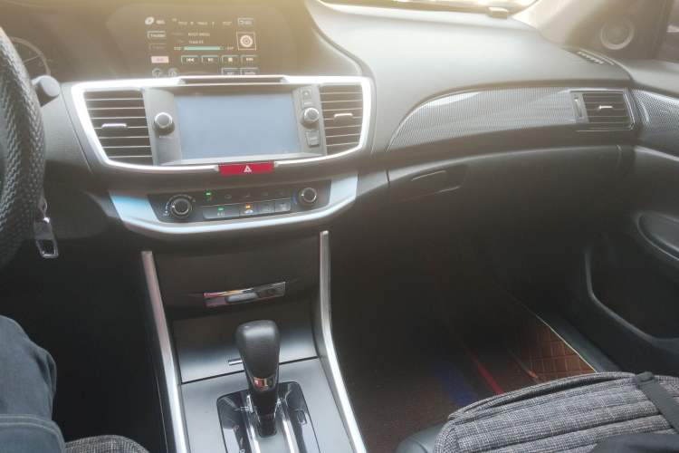 Used Honda Accord 2014 2.0L LX Comfort Edition
