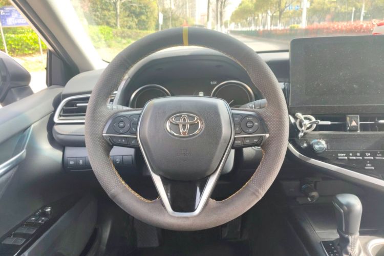 Used Toyota Camry 2021 2.0G Luxury Edition Steering Wheel