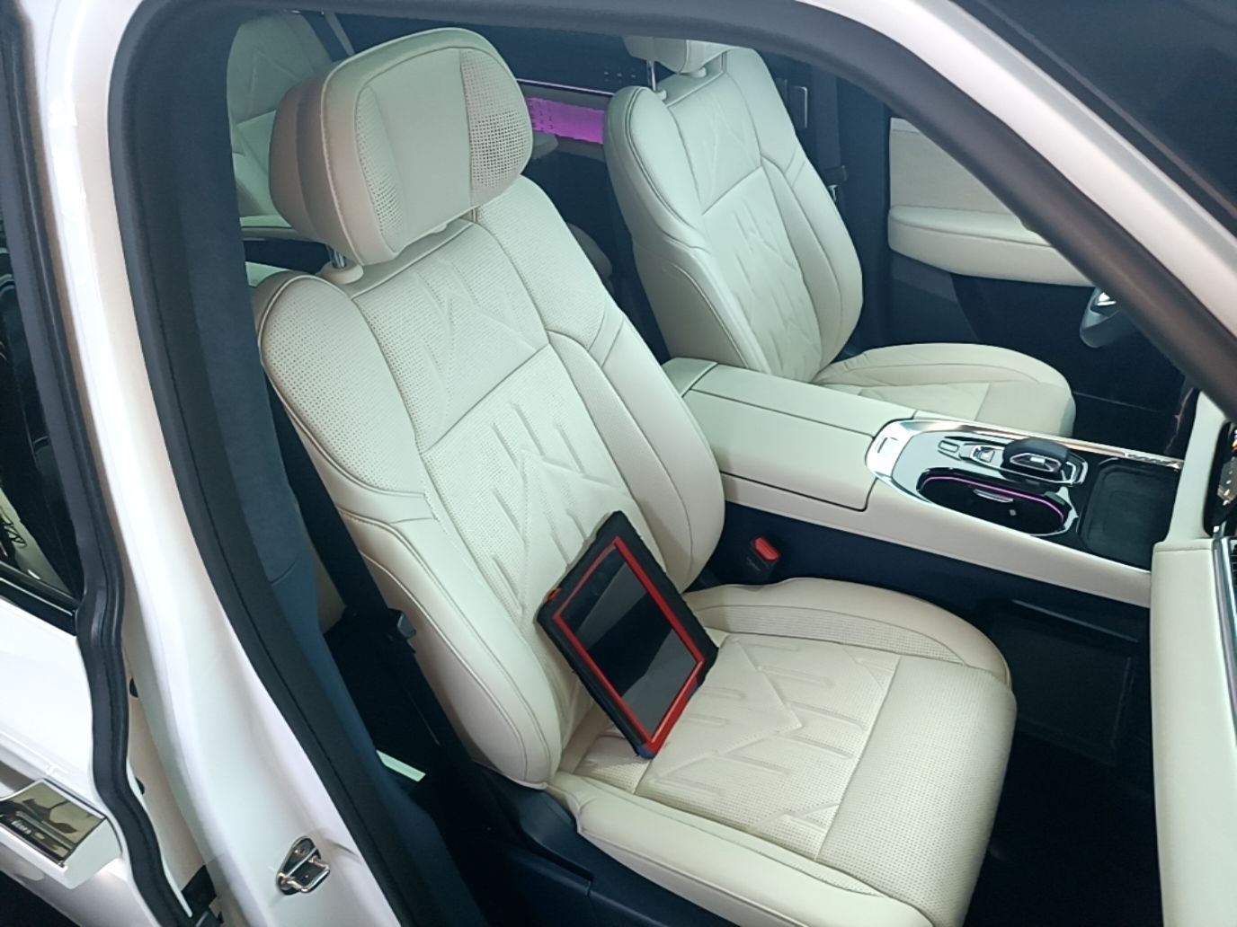 Zeekr 009 2024 7-Seater Aisle Version 108 kWh — снимка 19