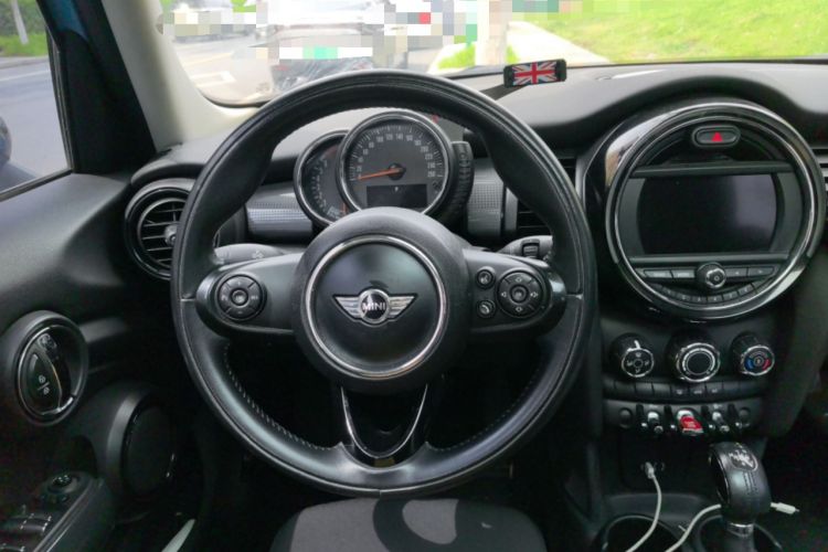 Used MINI 2015 1.5T COOPER Fun Five-Door Edition
