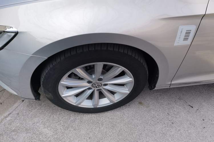 Used Volkswagen Magotan 2018 330TSI DSG Advanced Model Exterior 4